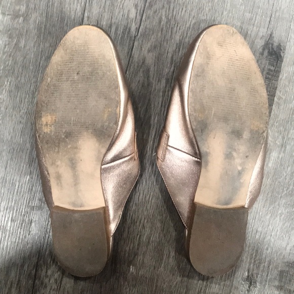 Steve Madden Rose Gold Loafer Slides - Picture 3 of 4